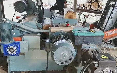 2020 Latest 4ft high speed spindleless veneer peeling lathe